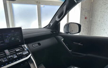 Toyota Land Cruiser, 2024 год, 12 750 000 рублей, 34 фотография