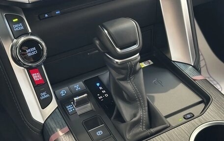 Toyota Land Cruiser, 2024 год, 12 750 000 рублей, 32 фотография