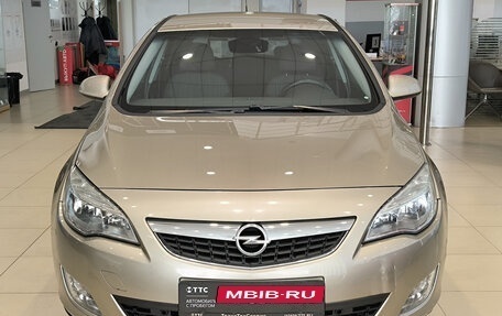 Opel Astra J, 2010 год, 599 000 рублей, 3 фотография