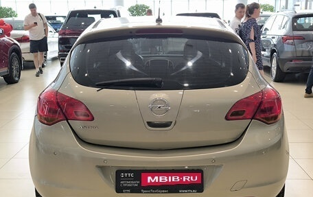 Opel Astra J, 2010 год, 599 000 рублей, 10 фотография