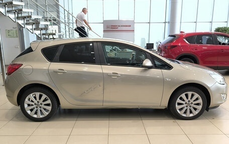 Opel Astra J, 2010 год, 599 000 рублей, 8 фотография