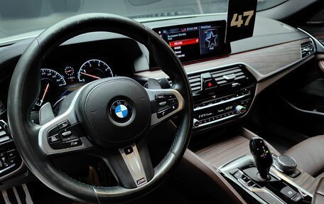 BMW 5 серия, 2019 год, 3 990 000 рублей, 16 фотография