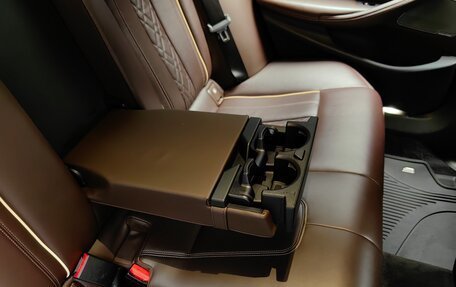 BMW 5 серия, 2019 год, 3 990 000 рублей, 21 фотография