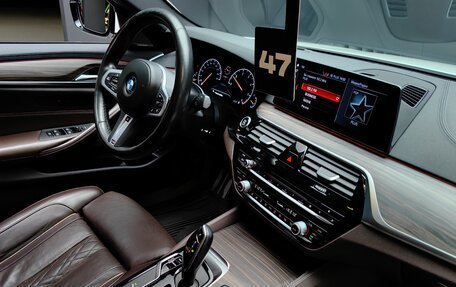 BMW 5 серия, 2019 год, 3 990 000 рублей, 24 фотография