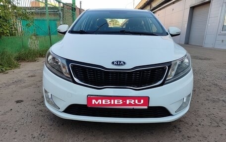 KIA Rio III рестайлинг, 2012 год, 900 000 рублей, 2 фотография