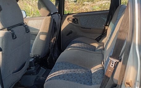 Chevrolet Niva I рестайлинг, 2005 год, 330 000 рублей, 2 фотография