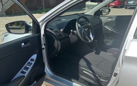 Hyundai Solaris II рестайлинг, 2016 год, 1 300 000 рублей, 7 фотография