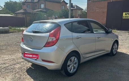 Hyundai Solaris II рестайлинг, 2016 год, 1 300 000 рублей, 3 фотография