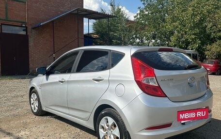 Hyundai Solaris II рестайлинг, 2016 год, 1 300 000 рублей, 5 фотография