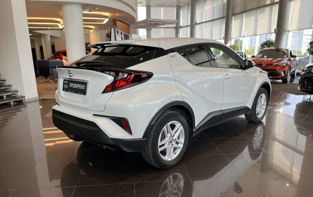 Toyota C-HR I рестайлинг, 2021 год, 2 848 000 рублей, 5 фотография