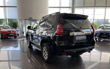 Toyota Land Cruiser Prado 150 рестайлинг 2, 2018 год, 5 885 000 рублей, 7 фотография