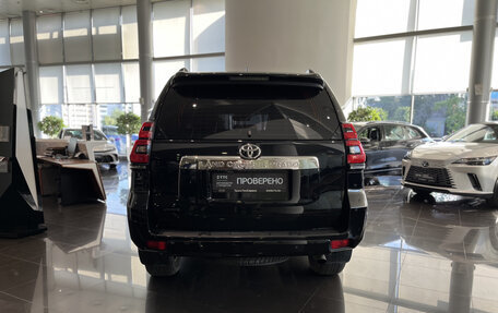 Toyota Land Cruiser Prado 150 рестайлинг 2, 2018 год, 5 885 000 рублей, 6 фотография