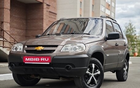 Chevrolet Niva I рестайлинг, 2013 год, 535 000 рублей, 2 фотография