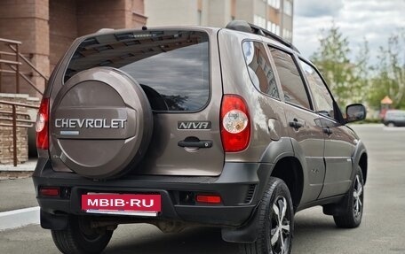 Chevrolet Niva I рестайлинг, 2013 год, 535 000 рублей, 5 фотография
