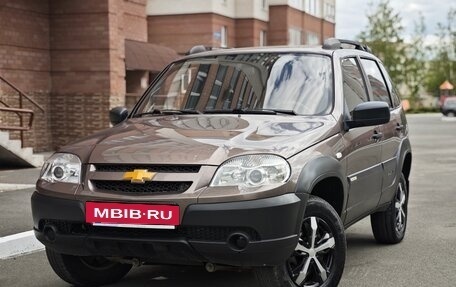 Chevrolet Niva I рестайлинг, 2013 год, 535 000 рублей, 23 фотография