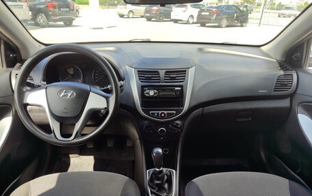 Hyundai Solaris II рестайлинг, 2012 год, 570 000 рублей, 14 фотография