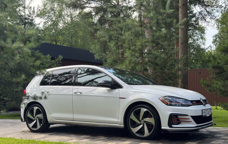 Volkswagen Golf GTI VII, 2020 год, 2 999 000 рублей, 3 фотография