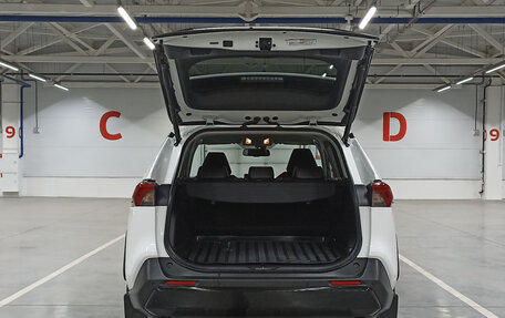 Toyota RAV4, 2021 год, 3 287 950 рублей, 10 фотография