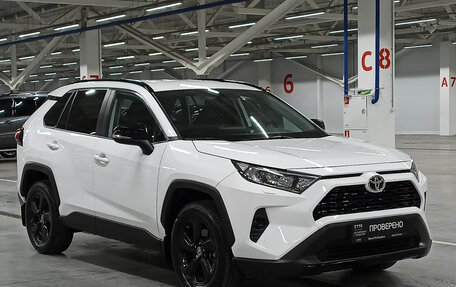Toyota RAV4, 2021 год, 3 287 950 рублей, 3 фотография