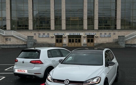 Volkswagen Golf GTI VII, 2020 год, 2 999 000 рублей, 9 фотография