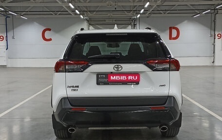 Toyota RAV4, 2021 год, 3 287 950 рублей, 6 фотография