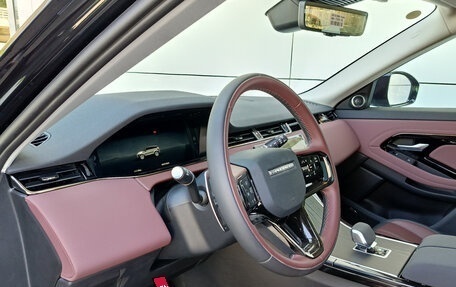 Land Rover Range Rover Evoque II, 2024 год, 5 800 000 рублей, 16 фотография