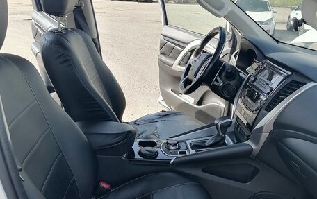 Mitsubishi Pajero Sport III рестайлинг, 2018 год, 3 100 000 рублей, 5 фотография