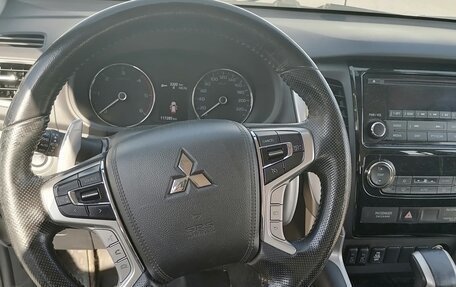 Mitsubishi Pajero Sport III рестайлинг, 2018 год, 3 100 000 рублей, 8 фотография