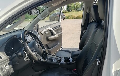 Mitsubishi Pajero Sport III рестайлинг, 2018 год, 3 100 000 рублей, 4 фотография