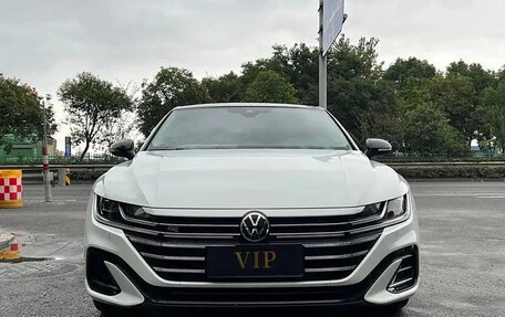 Volkswagen Passat CC, 2022 год, 2 740 000 рублей, 2 фотография