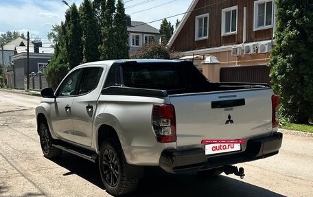 Mitsubishi L200 IV рестайлинг, 2023 год, 5 150 000 рублей, 5 фотография