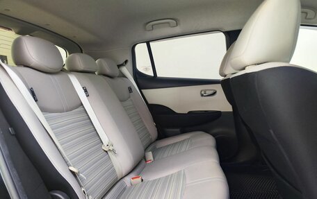 Nissan Leaf II, 2018 год, 1 529 000 рублей, 12 фотография