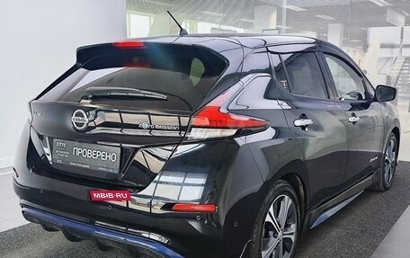 Nissan Leaf II, 2018 год, 1 529 000 рублей, 5 фотография