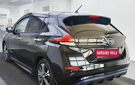 Nissan Leaf II, 2018 год, 1 529 000 рублей, 7 фотография
