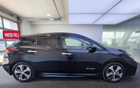 Nissan Leaf II, 2018 год, 1 529 000 рублей, 4 фотография