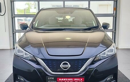 Nissan Leaf II, 2018 год, 1 529 000 рублей, 2 фотография