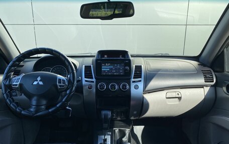 Mitsubishi Pajero Sport II рестайлинг, 2014 год, 1 999 000 рублей, 14 фотография