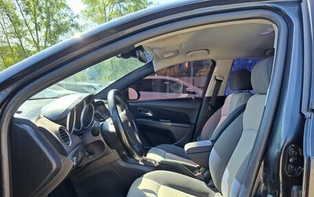 Chevrolet Cruze II, 2011 год, 749 000 рублей, 16 фотография