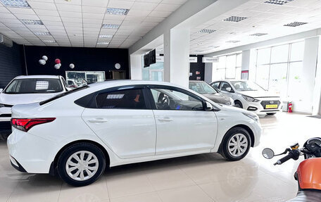 Hyundai Solaris II рестайлинг, 2018 год, 1 100 000 рублей, 8 фотография