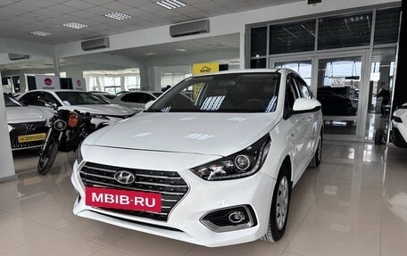 Hyundai Solaris II рестайлинг, 2018 год, 1 100 000 рублей, 4 фотография