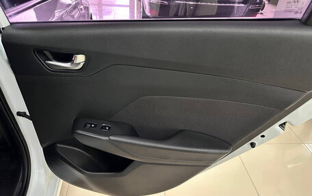 Hyundai Solaris II рестайлинг, 2018 год, 1 100 000 рублей, 22 фотография