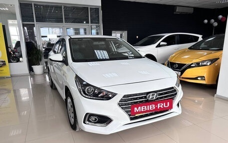 Hyundai Solaris II рестайлинг, 2018 год, 1 100 000 рублей, 2 фотография