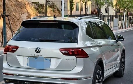 Volkswagen Tiguan II, 2021 год, 2 130 000 рублей, 9 фотография