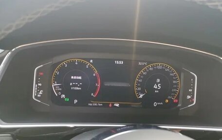 Volkswagen Tiguan II, 2021 год, 2 130 000 рублей, 17 фотография