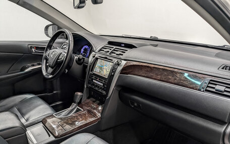Toyota Camry, 2016 год, 2 140 000 рублей, 11 фотография