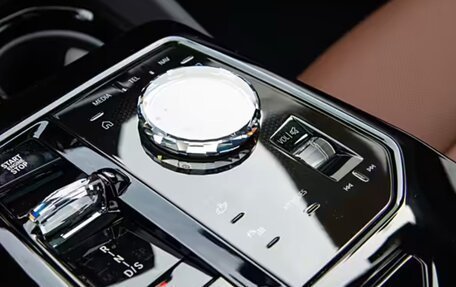 BMW 5 серия, 2024 год, 6 100 000 рублей, 6 фотография