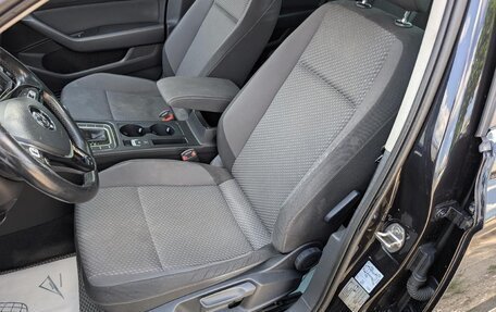 Volkswagen Passat B8 рестайлинг, 2017 год, 1 950 000 рублей, 10 фотография