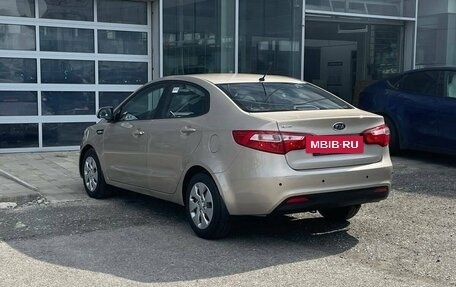 KIA Rio III рестайлинг, 2012 год, 800 000 рублей, 6 фотография