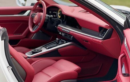 Porsche 911, 2022 год, 25 500 000 рублей, 4 фотография