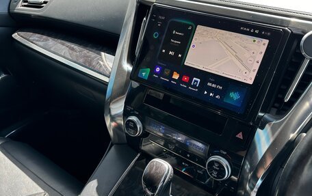 Toyota Vellfire II, 2019 год, 3 560 000 рублей, 9 фотография